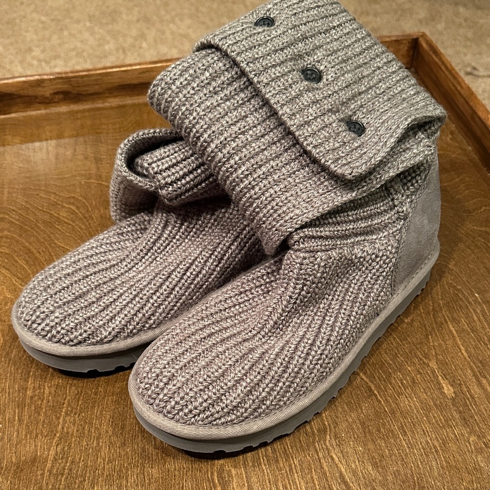 Cozy Gray Knit UGG Plush Boots